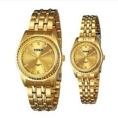 Machine de revêtement sous vide PVD métallisation/Machine de revêtement multi-arc pour bouteilles/bracelets/quincaillerie