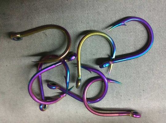 Machine de dépôt PVD multi-arcs entièrement automatique avec chambre à vide sur mesure pour bijoux et quincaillerie