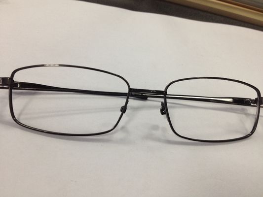 Système de machine de revêtement sous vide PVD avec évaporation de fil chauffant pour feux de voiture, verre AF et refroidisseur d'eau en option