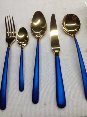 Fabricant machine automatique de revêtement sous vide en acier inoxydable PVD et en or métallique pour ustensiles de table