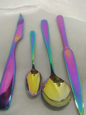 Machine de revêtement sous vide PVD pour ustensiles sanitaires métalliques