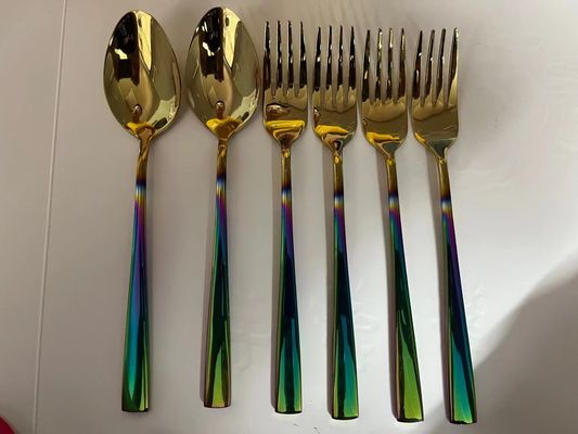 Machine de revêtement PVD par dépôt sous vide multi-arc entièrement automatique avec garantie d'un an