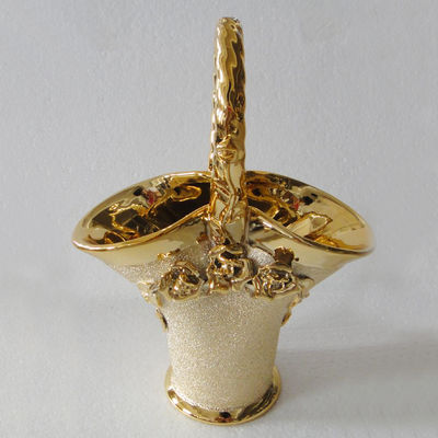 Machine de revêtement sous vide PVD en acier inoxydable doré pour le revêtement de titane avec un bon service