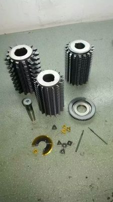 Machine de revêtement sous vide pour surfaces plastiques et métalliques