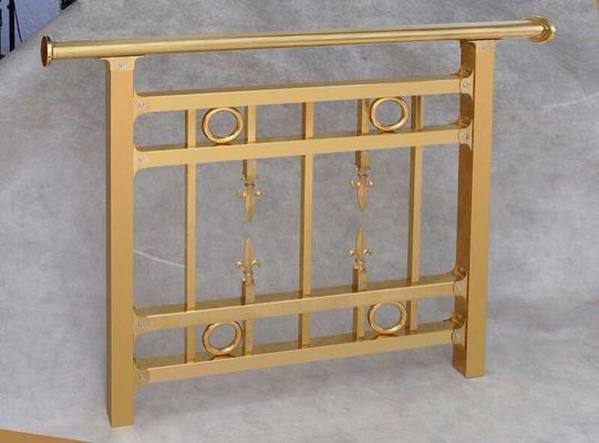 Machine de revêtement sous vide de bouteille de verre Machine de peinture en aluminium Machine de métallisation en plastique en aluminium PVD