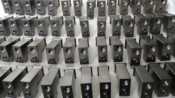 Machines à électroplaté sous vide