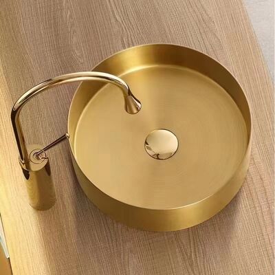 Machine de revêtement sous vide PVD pour matériel lourd sanitaire avec résistance aux empreintes digitales, nettoyage facile et contrôle automatique complet