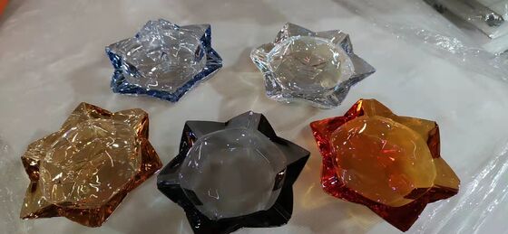 Équipement de revêtement PVD de décoration acrylique avec finition miroir et contrôle automatique complet pour applications multi-substrats