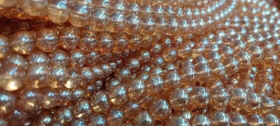 Machine de revêtement PVD avec des finitions en or résistantes aux rayures et une production de haute efficacité pour les bijoux et les ornements