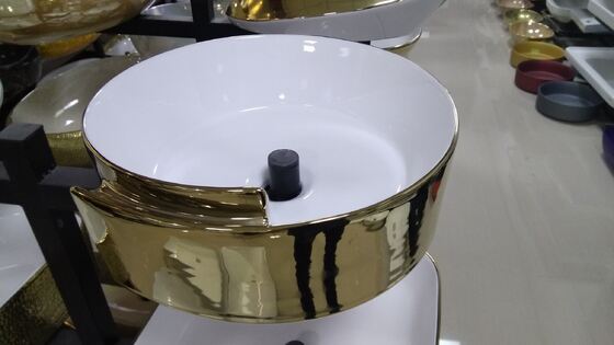 Machine de revêtement PVD sans danger pour les aliments avec contrôle automatique complet et chambre à vide sur mesure pour éviers de cuisine