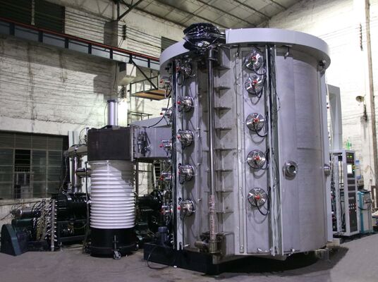 Machine PVD entièrement automatique avec chambre à vide sur mesure et garantie d'un an pour revêtement métallique haut de gamme