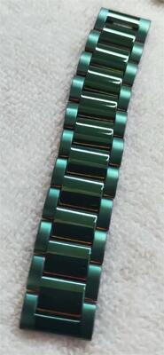 Équipement de revêtement PVD à faible rétention de couleur à basse température pour les lunettes de montres de luxe, les fermoirs et les pièces de sangles de montres