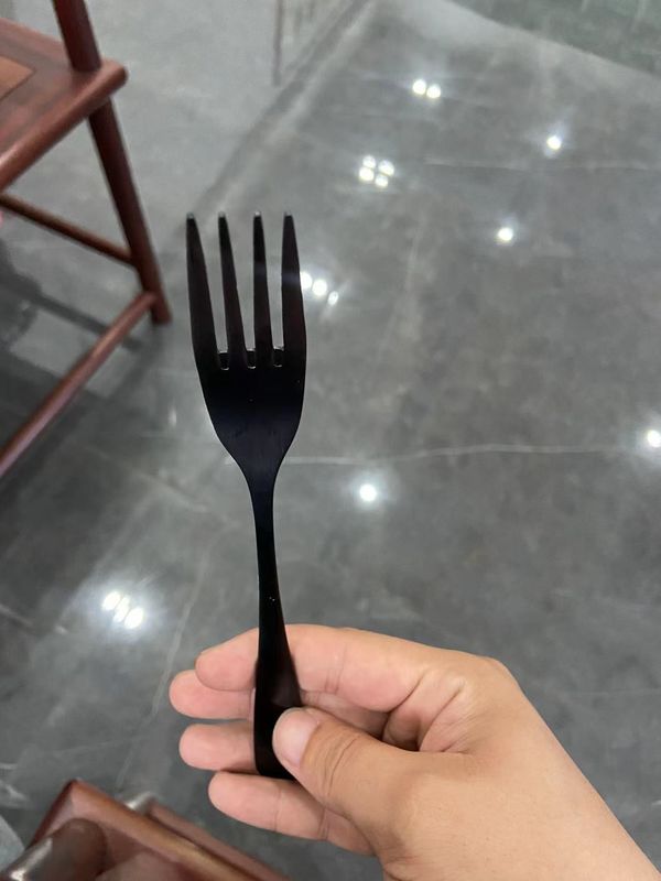 Bonne répétabilité du processus Mini machine de revêtement de couleur dorée pour revêtement sous vide Pvd