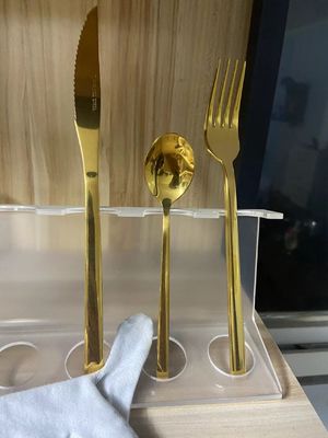 Un bon prix. Machine de revêtement sous vide de métallisation PVD Petite machine de revêtement sous vide pour plastique en ligne